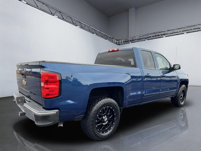 used 2018 Chevrolet Silverado 1500 car, priced at $27,900