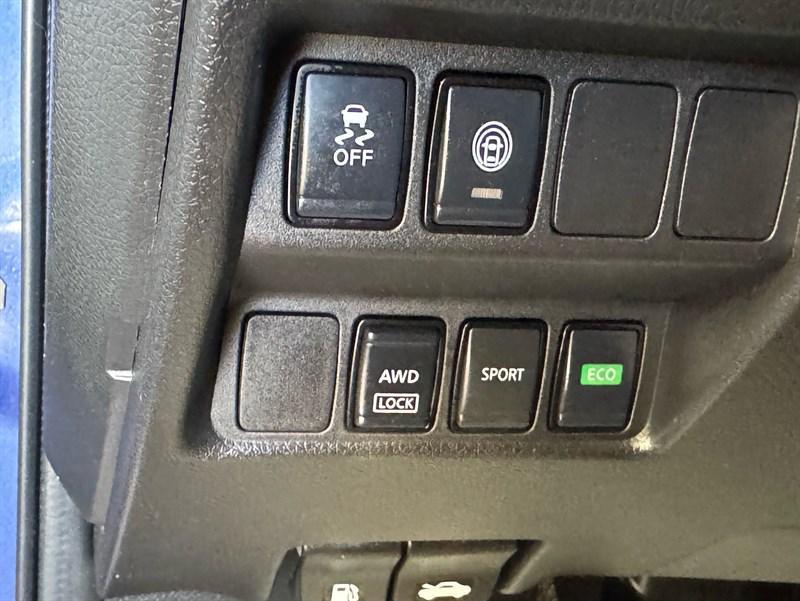 used 2022 Nissan Rogue Sport car, priced at $21,995