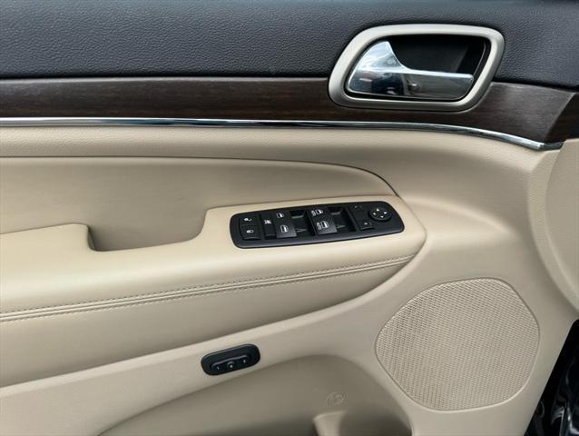 used 2015 Jeep Grand Cherokee car, priced at $12,995
