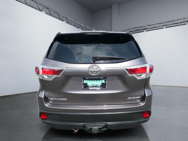 used 2016 Toyota Highlander car, priced at $21,984