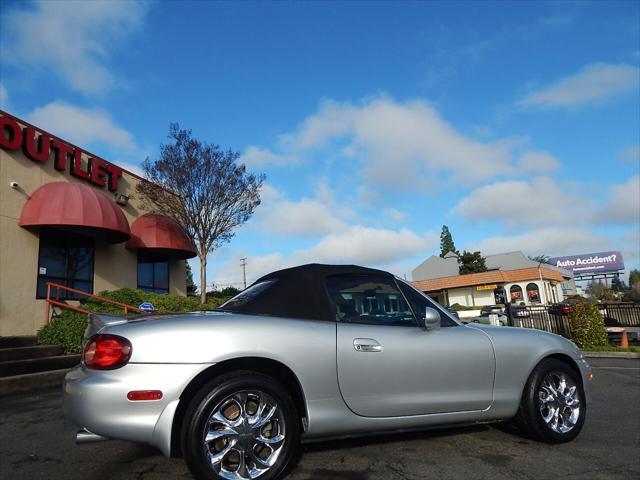 used 2003 Mazda MX-5 Miata car, priced at $14,888