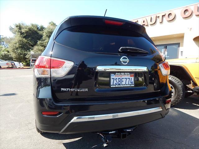 used 2015 Nissan Pathfinder car, priced at $9,988