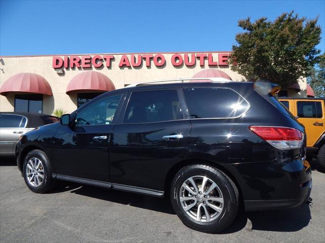 used 2015 Nissan Pathfinder car, priced at $9,988