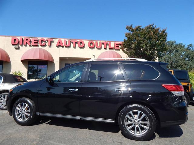 used 2015 Nissan Pathfinder car, priced at $9,988