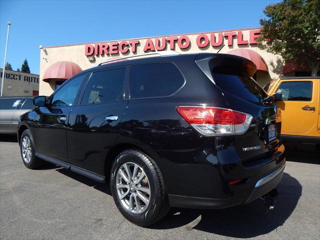 used 2015 Nissan Pathfinder car, priced at $9,988
