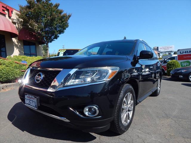 used 2015 Nissan Pathfinder car, priced at $9,988