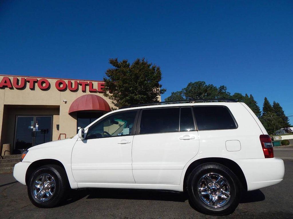 used 2004 Toyota Highlander car, priced at $4,988