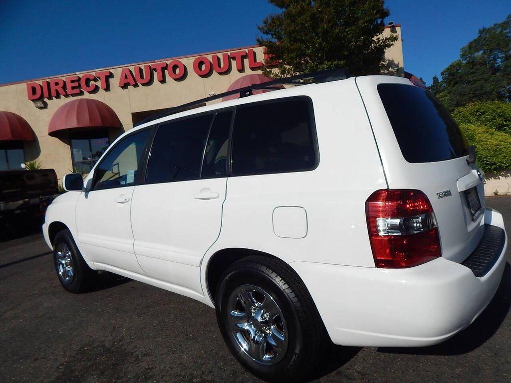 used 2004 Toyota Highlander car, priced at $4,988