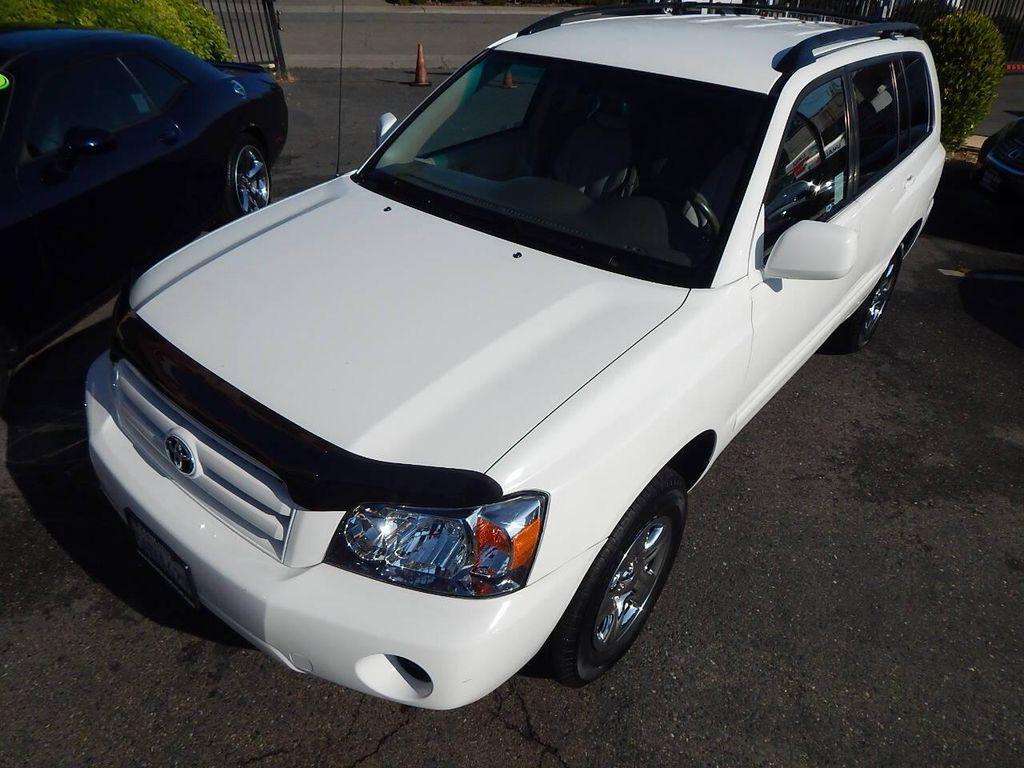 used 2004 Toyota Highlander car, priced at $4,988
