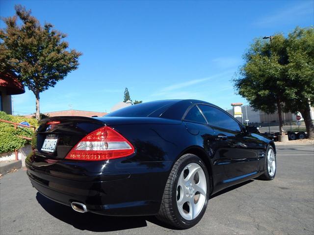 used 2007 Mercedes-Benz SL-Class car, priced at $13,988