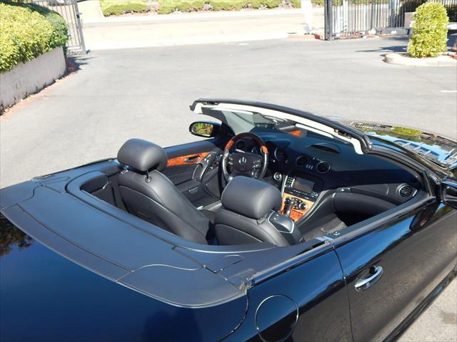 used 2007 Mercedes-Benz SL-Class car, priced at $13,988