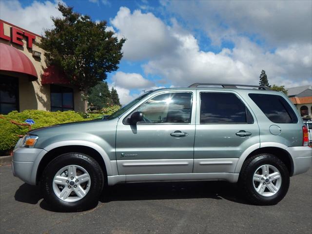 used 2007 Ford Escape Hybrid car, priced at $6,888