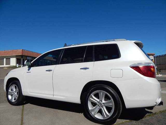 used 2010 Toyota Highlander car, priced at $7,988