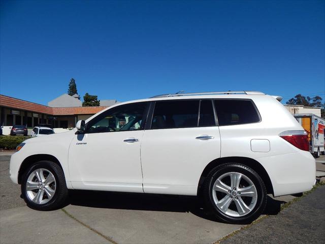 used 2010 Toyota Highlander car, priced at $7,988