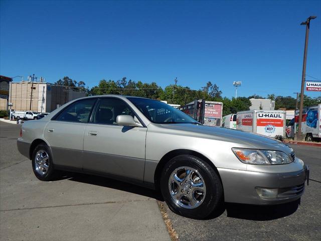 used 1998 Lexus ES 300 car, priced at $4,988