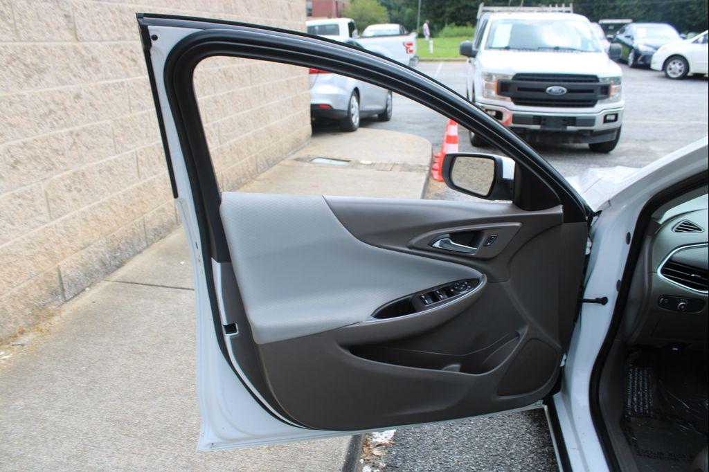 used 2020 Chevrolet Malibu car, priced at $9,999
