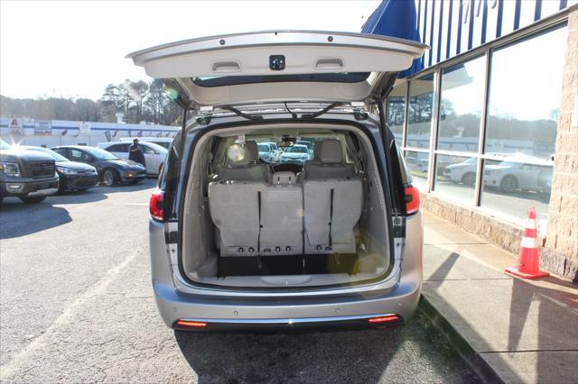 used 2021 Chrysler Pacifica Hybrid car, priced at $16,999