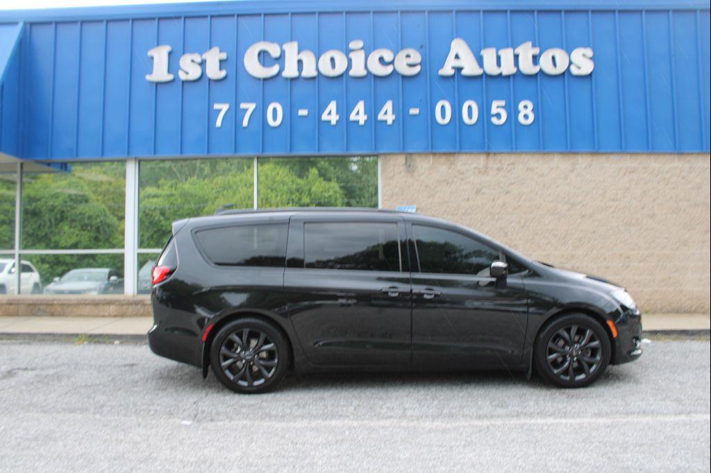 used 2018 Chrysler Pacifica car, priced at $11,999