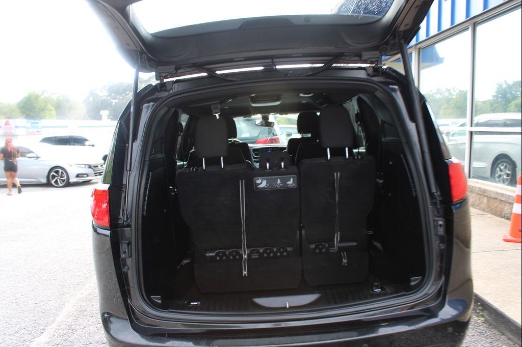 used 2018 Chrysler Pacifica car, priced at $11,999
