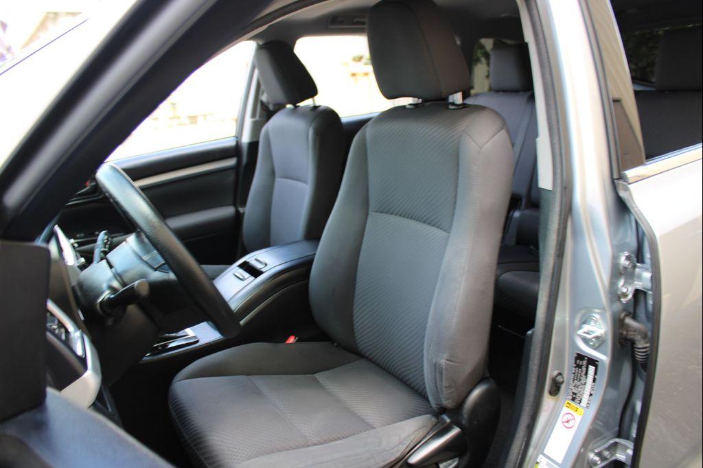 used 2014 Toyota Highlander car, priced at $13,999