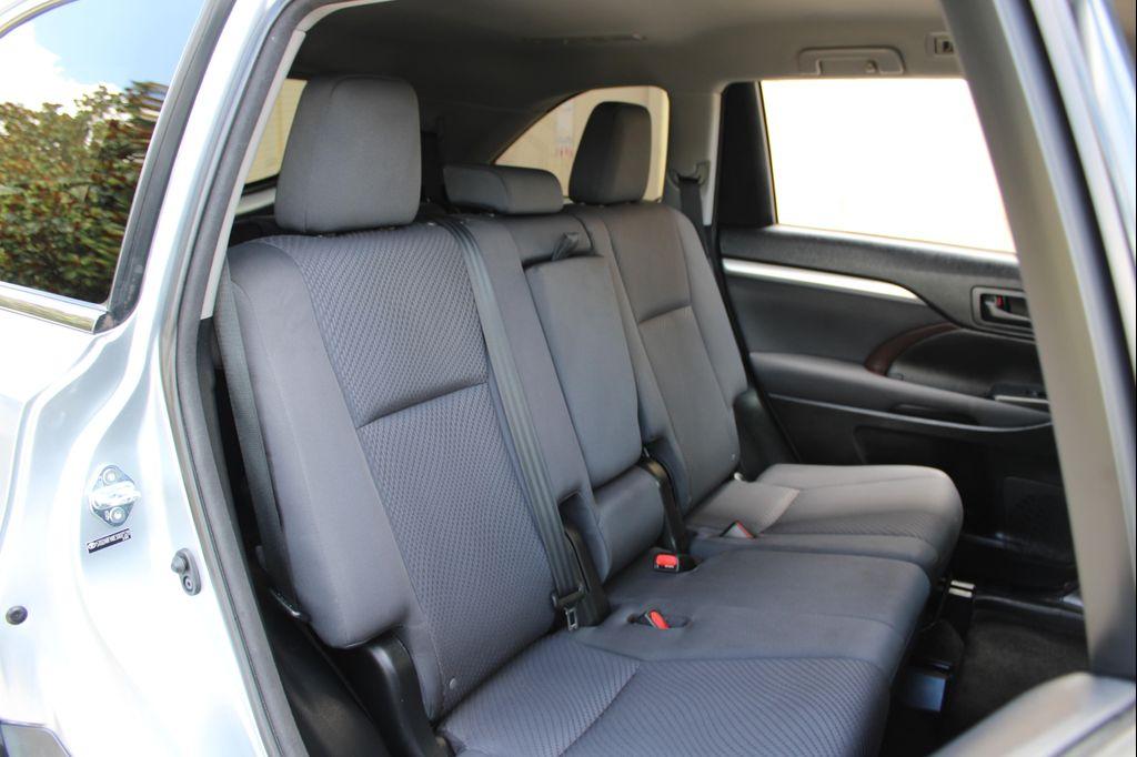 used 2014 Toyota Highlander car, priced at $13,999