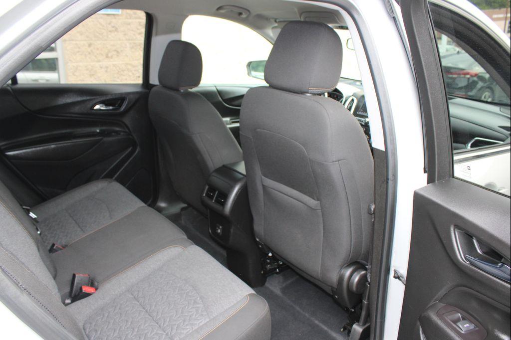 used 2022 Chevrolet Equinox car, priced at $9,999