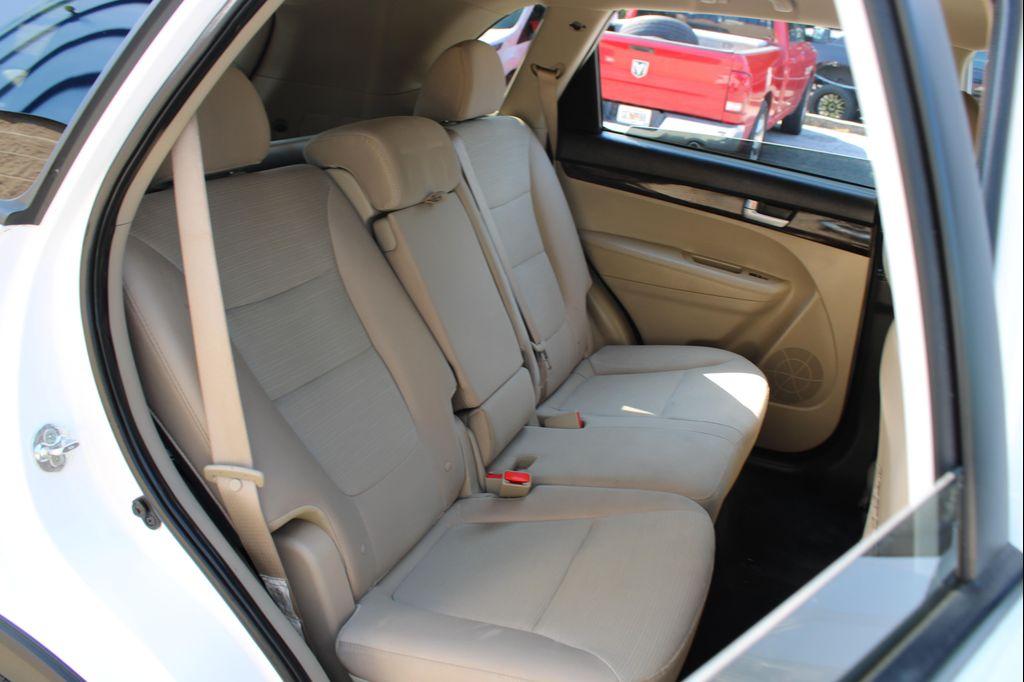 used 2015 Kia Sorento car, priced at $7,999