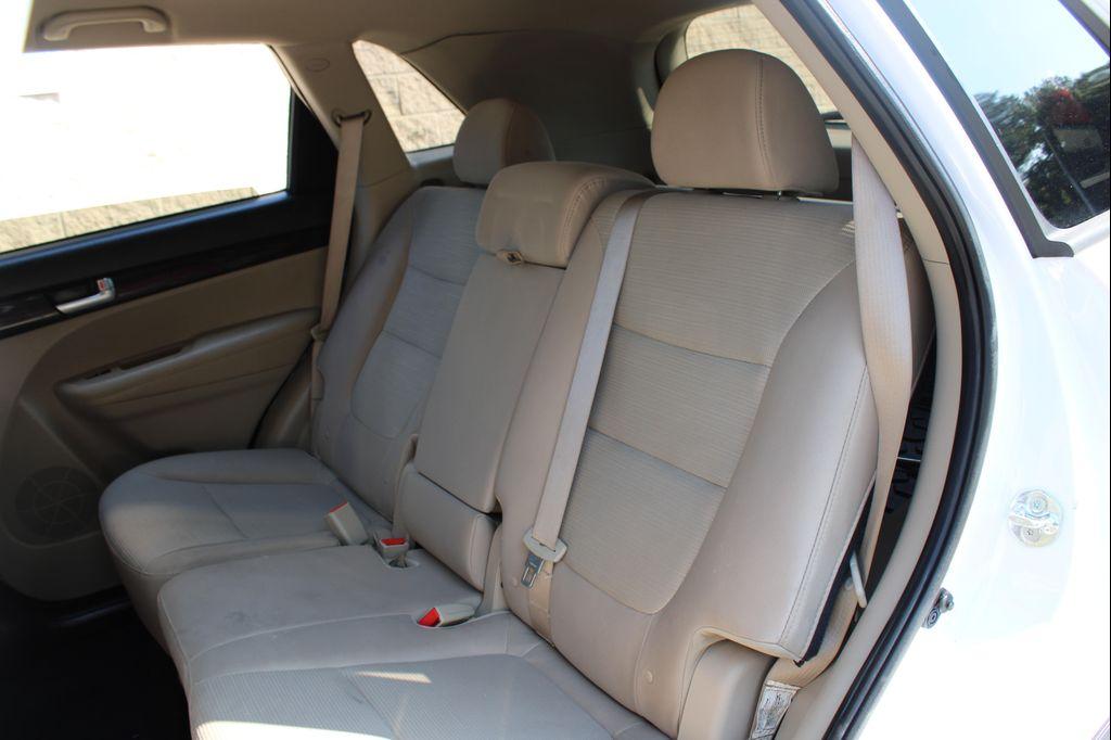 used 2015 Kia Sorento car, priced at $7,999
