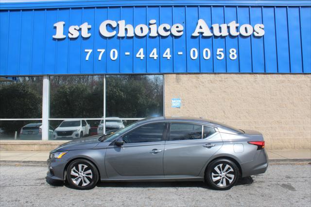 used 2020 Nissan Altima car, priced at $15,999