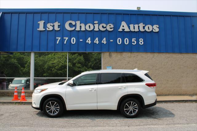 used 2017 Toyota Highlander car, priced at $18,999