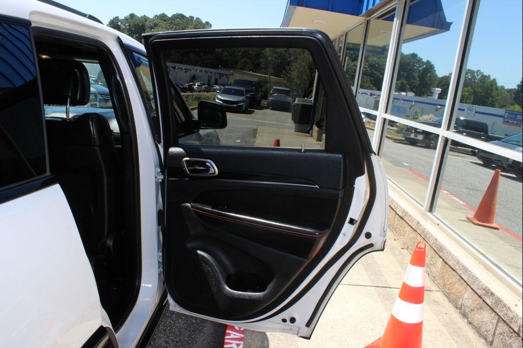 used 2016 Jeep Grand Cherokee car, priced at $12,999