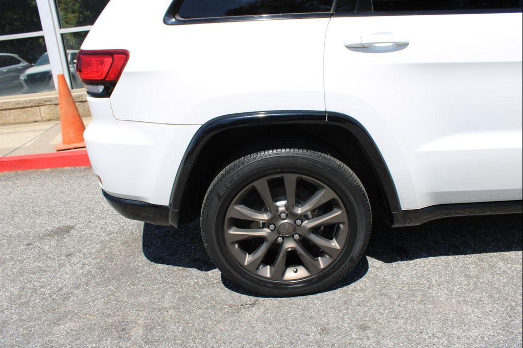 used 2016 Jeep Grand Cherokee car, priced at $12,999