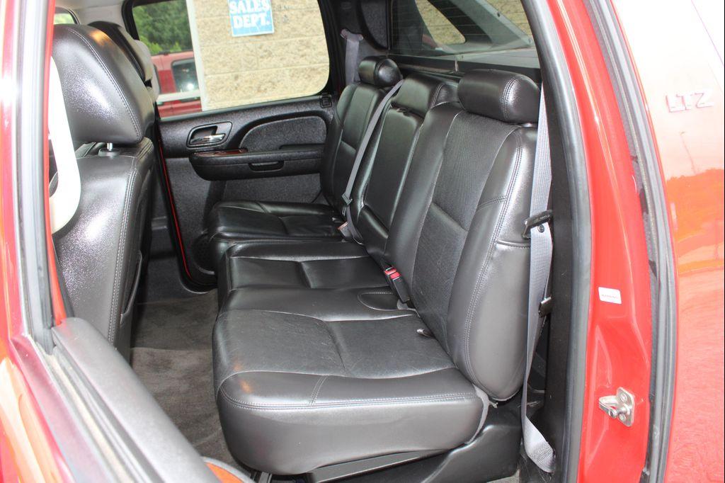 used 2011 Chevrolet Avalanche car, priced at $9,999