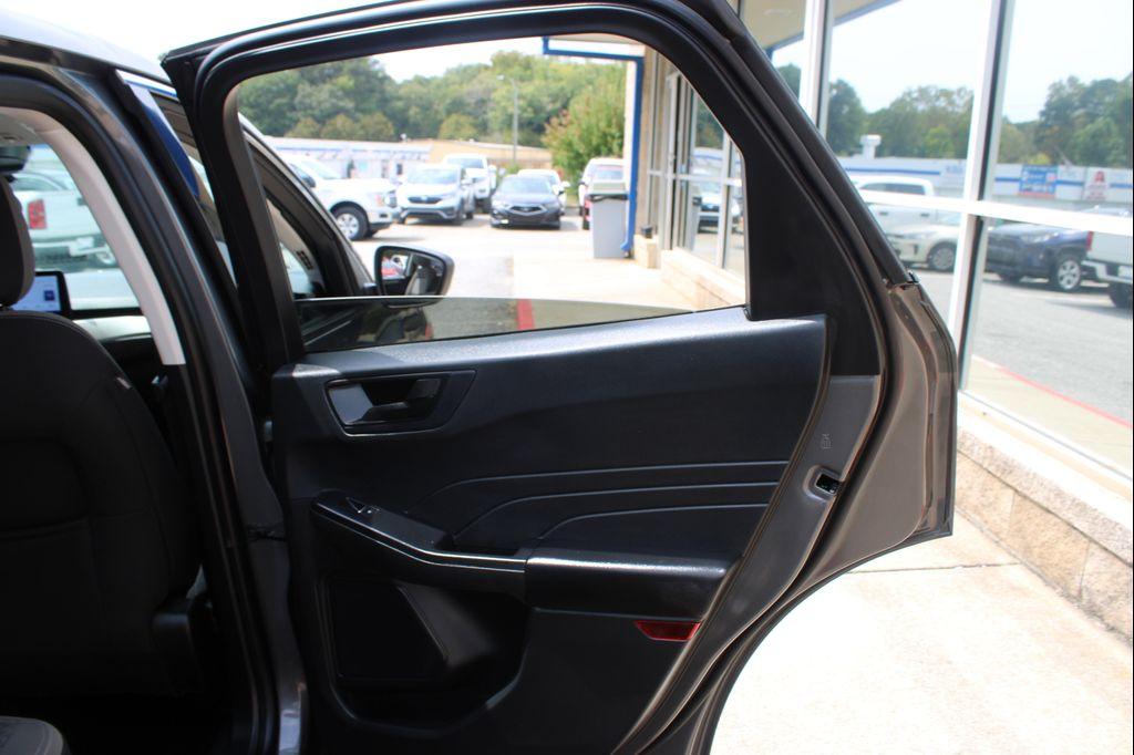 used 2022 Ford Escape car, priced at $11,999