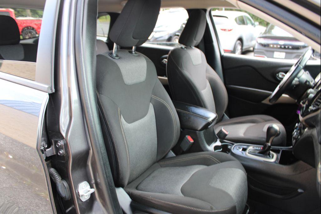 used 2017 Jeep Cherokee car, priced at $9,999
