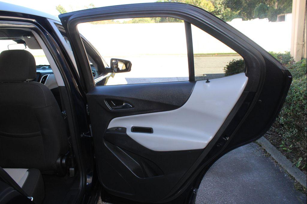 used 2021 Chevrolet Equinox car, priced at $11,999