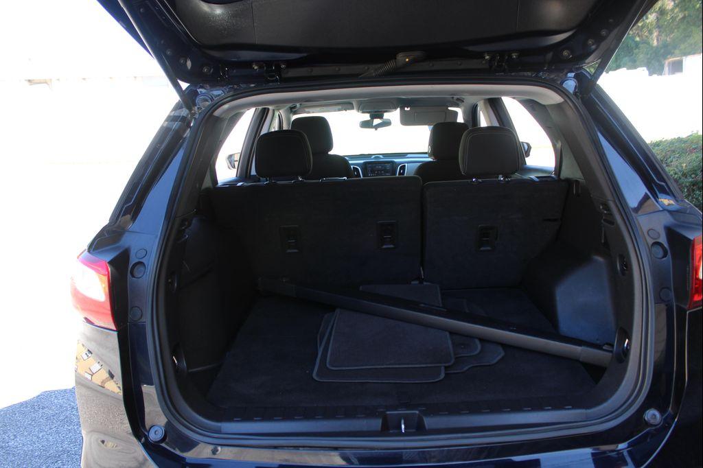 used 2021 Chevrolet Equinox car, priced at $11,999