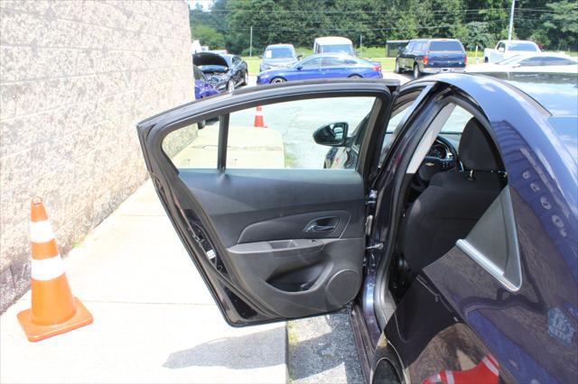used 2016 Chevrolet Cruze Limited car, priced at $6,999