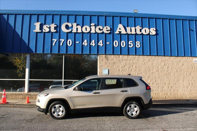 used 2015 Jeep Cherokee car, priced at $7,999