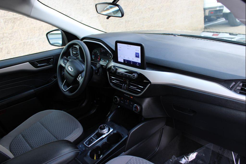 used 2022 Ford Escape car, priced at $10,999