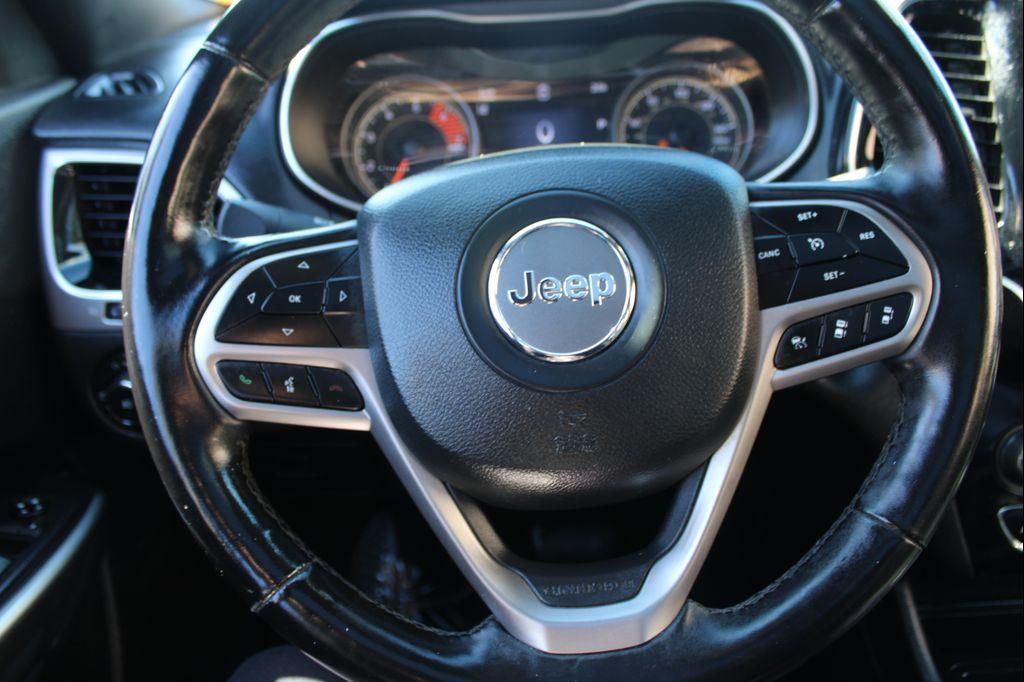 used 2021 Jeep Cherokee car, priced at $12,999