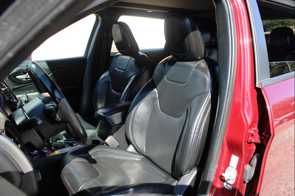 used 2021 Jeep Cherokee car, priced at $12,999