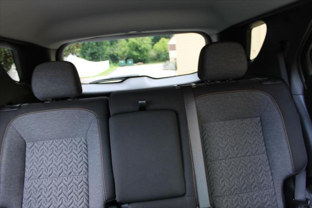 used 2023 Chevrolet Equinox car, priced at $19,999