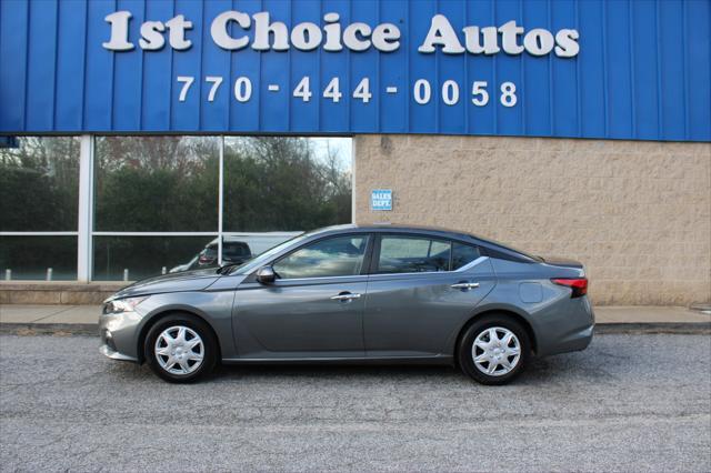used 2022 Nissan Altima car, priced at $14,999