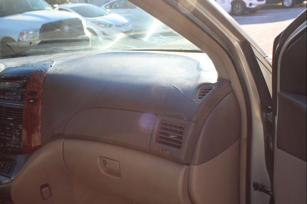 used 2004 Toyota Sienna car, priced at $3,500