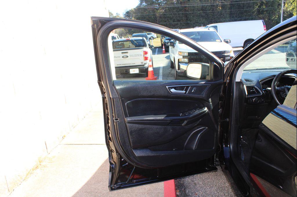 used 2020 Ford Edge car, priced at $8,999