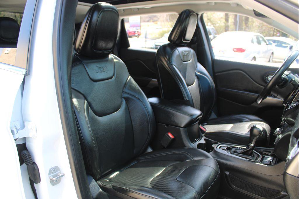 used 2019 Jeep Cherokee car, priced at $16,999