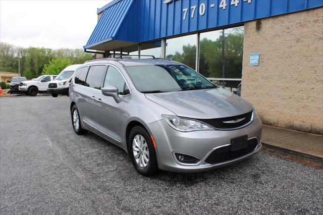 used 2017 Chrysler Pacifica car, priced at $17,999