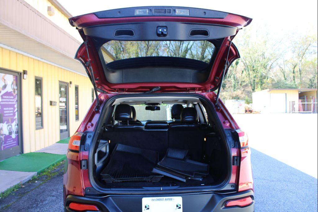 used 2015 Jeep Cherokee car, priced at $7,999