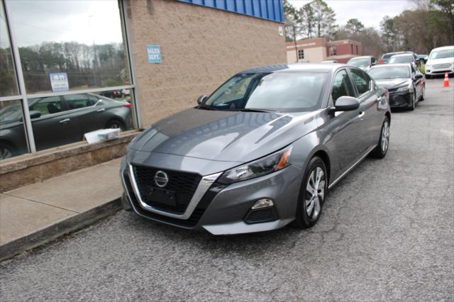 used 2022 Nissan Altima car, priced at $16,000